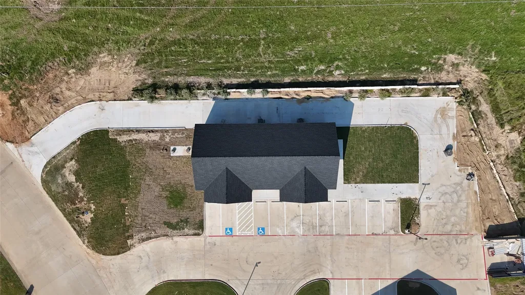 233-235 Burnett Trail Canton TX 75103