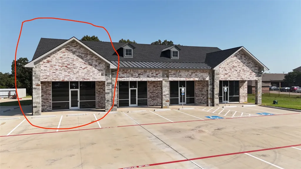 233-235 Burnett Trail Canton TX 75103