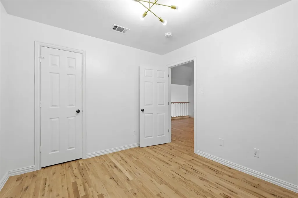 2422 Black Spruce Court Arlington TX 76001