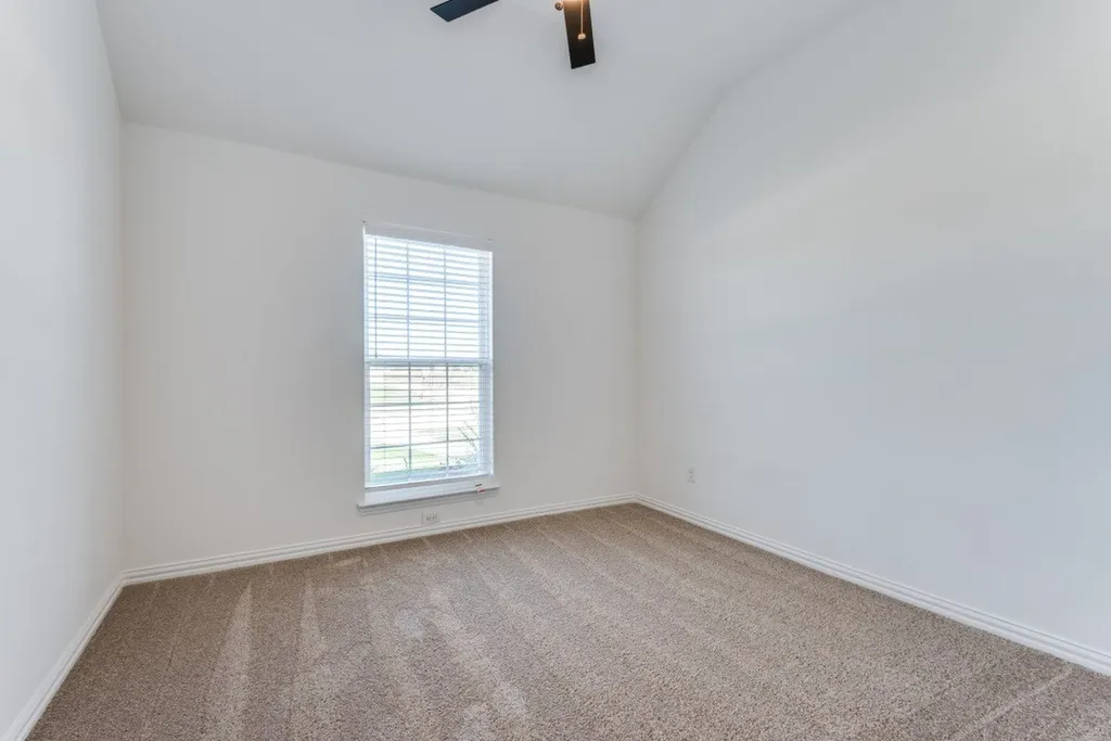 1524 N Carolina Avenue Lancaster TX 75134