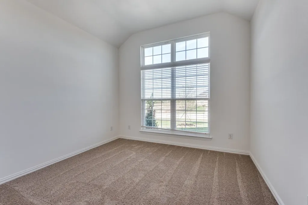 1524 N Carolina Avenue Lancaster TX 75134