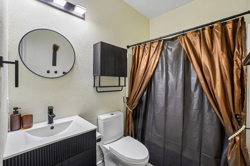 312 Parakeet Drive Little Elm TX 75068