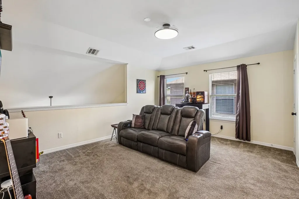 312 Parakeet Drive Little Elm TX 75068