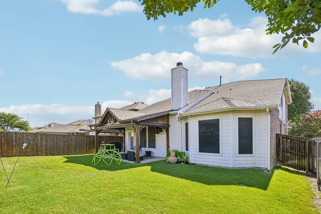 312 Parakeet Drive Little Elm TX 75068