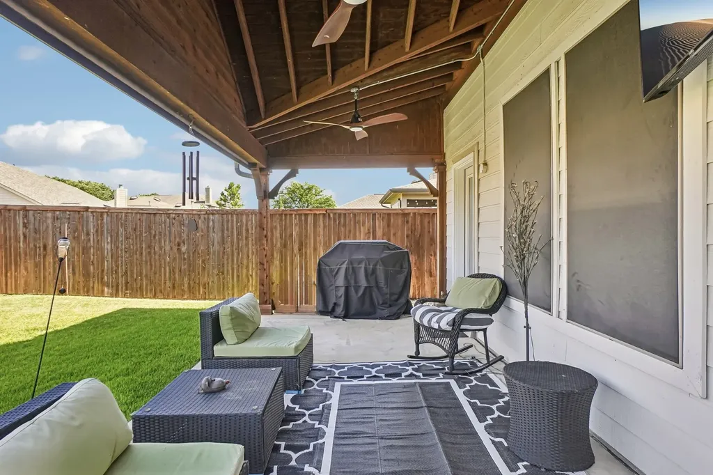 312 Parakeet Drive Little Elm TX 75068