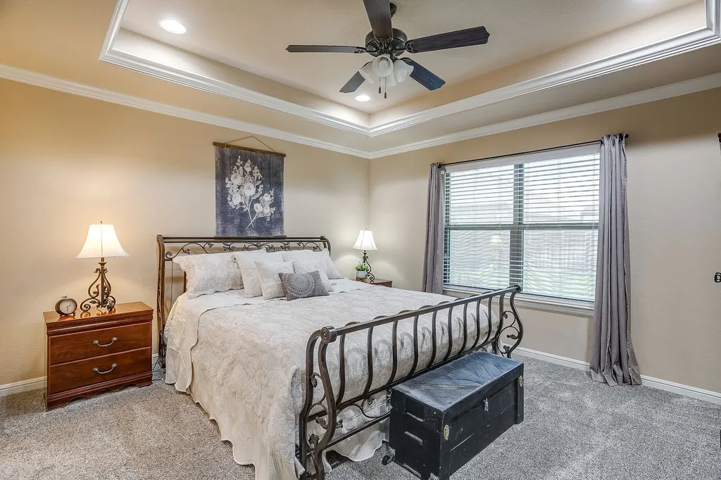 3207 Windcrest Drive Granbury TX 76049