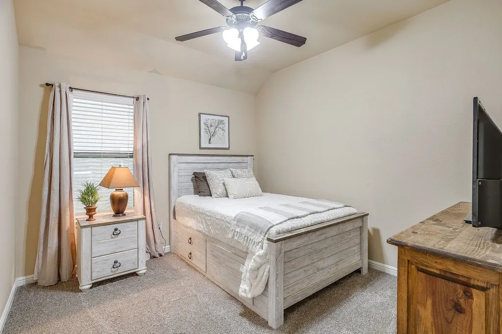 3207 Windcrest Drive Granbury TX 76049