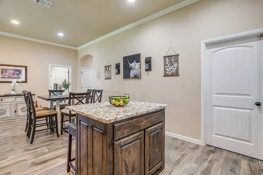 3207 Windcrest Drive Granbury TX 76049