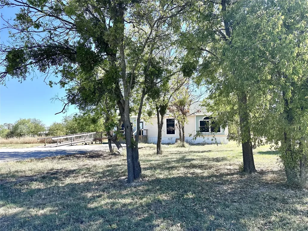 501 Peyton Street Baird TX 79504