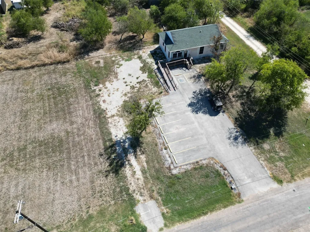 501 Peyton Street Baird TX 79504