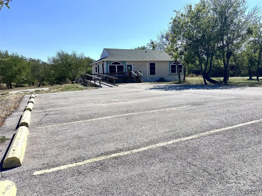 501 Peyton Street Baird TX 79504