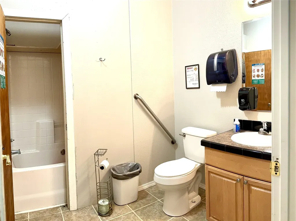 501 Peyton Street Baird TX 79504