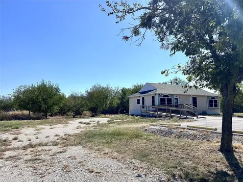 501 Peyton Street Baird TX 79504