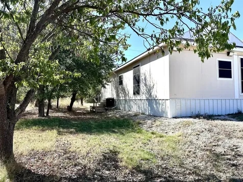 501 Peyton Street Baird TX 79504