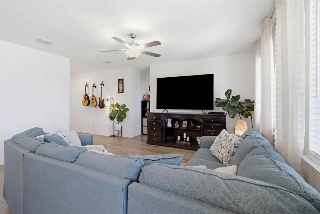 3308 Chasemoor Drive Denton TX 76207