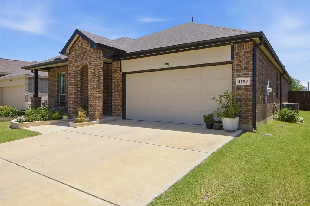 3308 Chasemoor Drive Denton TX 76207