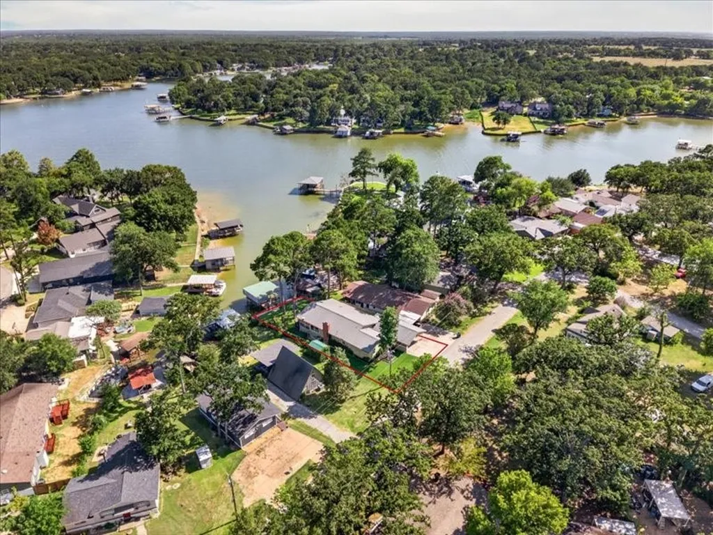 1805 Oak Shore Drive Tool TX 75143