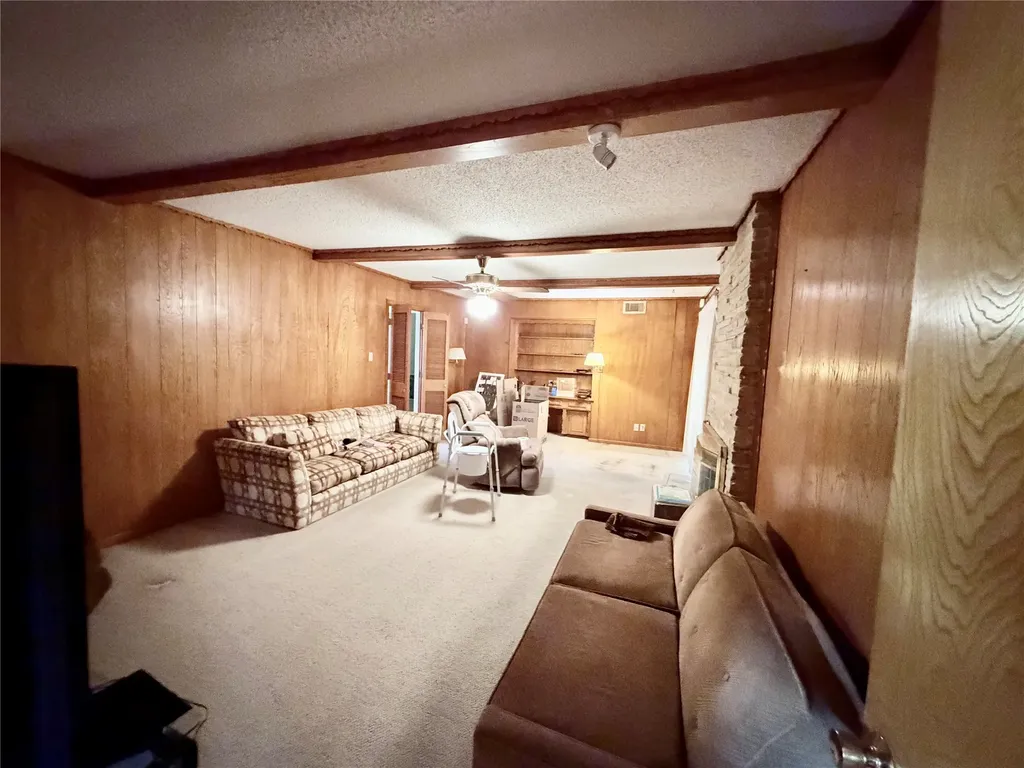 3811 Laurel Canyon Drive Dallas TX 75233
