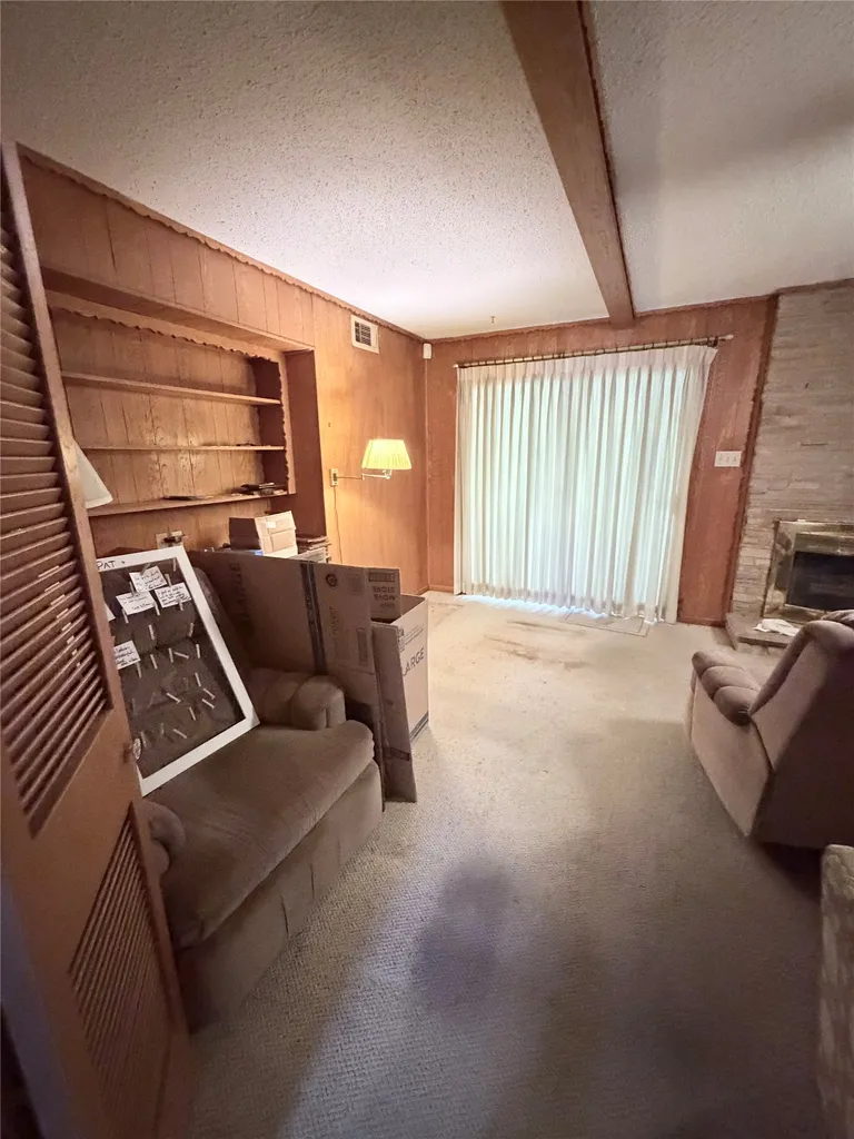 3811 Laurel Canyon Drive Dallas TX 75233