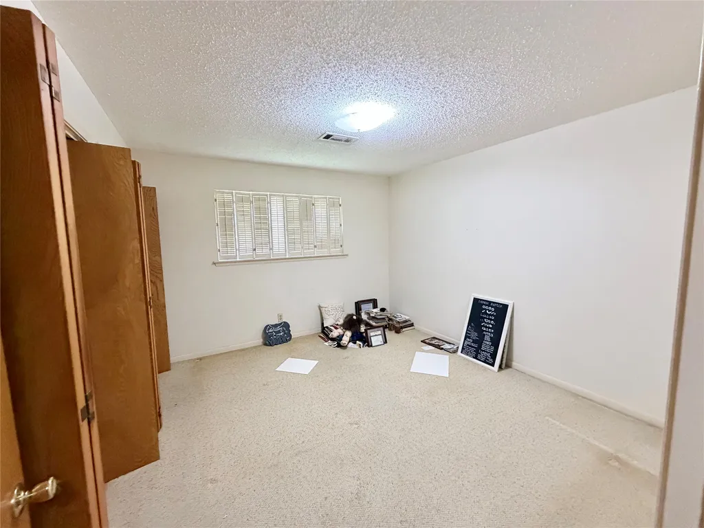 3811 Laurel Canyon Drive Dallas TX 75233