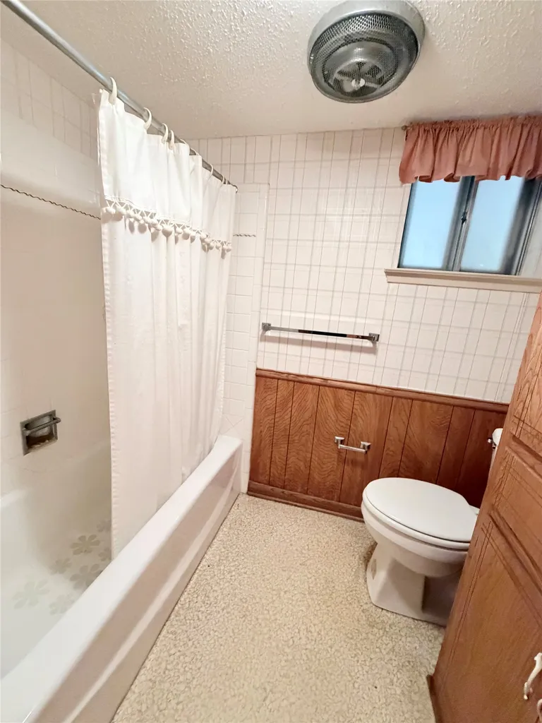 3811 Laurel Canyon Drive Dallas TX 75233