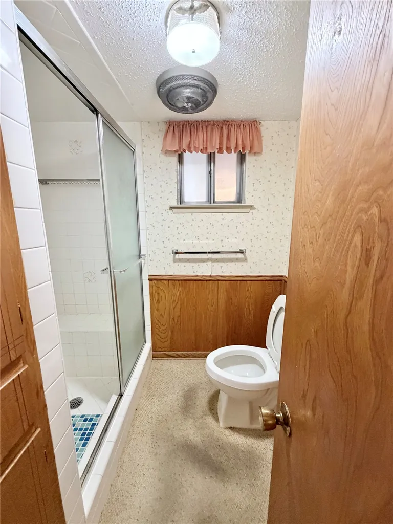 3811 Laurel Canyon Drive Dallas TX 75233