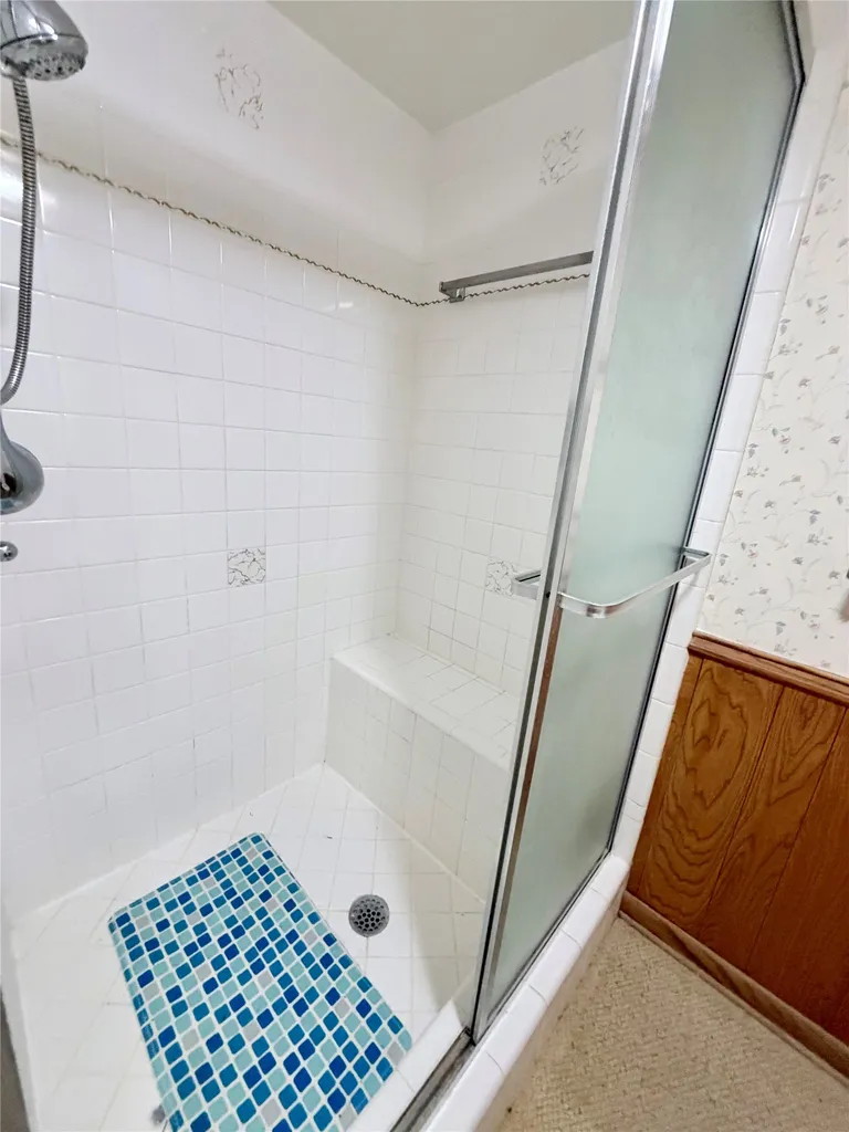3811 Laurel Canyon Drive Dallas TX 75233