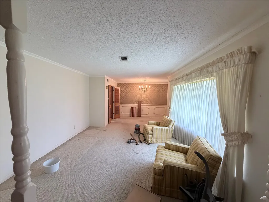 3811 Laurel Canyon Drive Dallas TX 75233