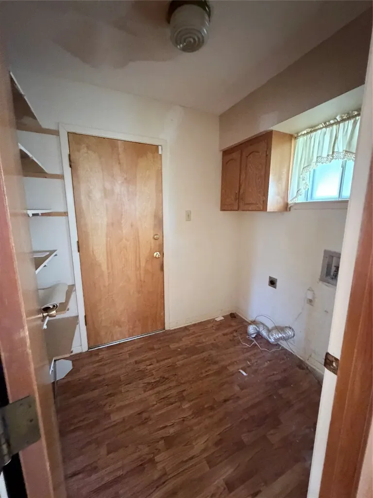 3811 Laurel Canyon Drive Dallas TX 75233