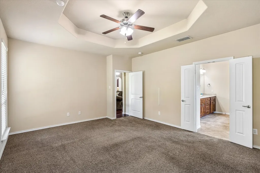 8 Duskview Lane Edgecliff Village TX 76134