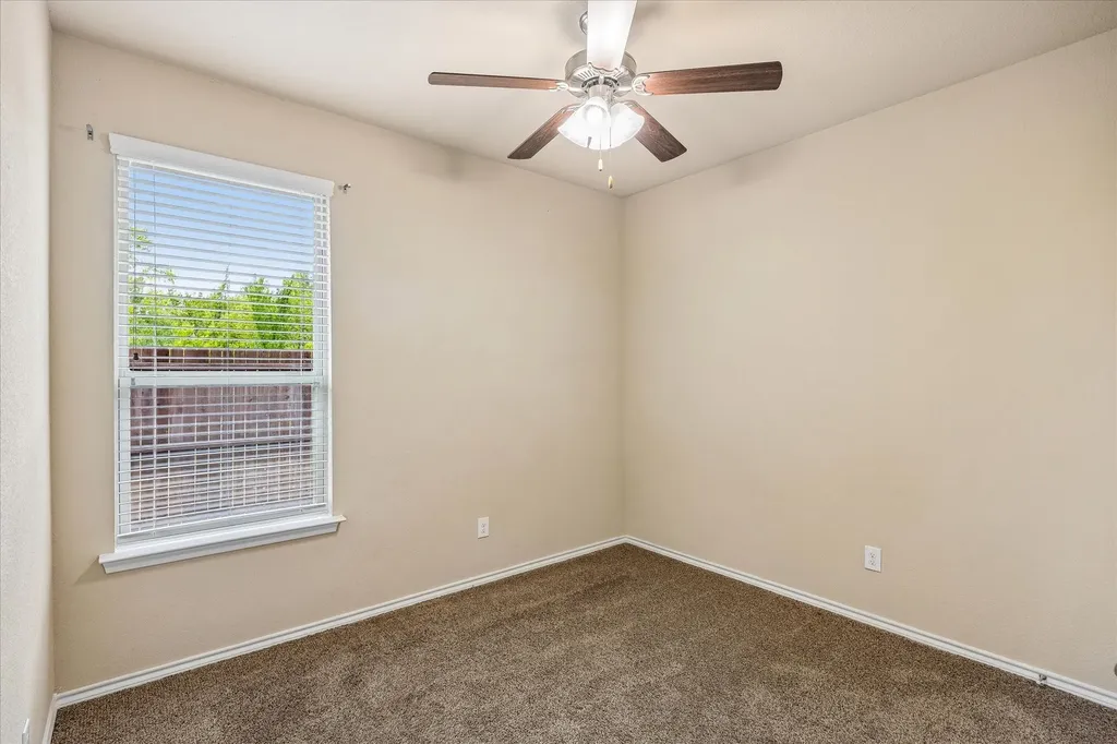 8 Duskview Lane Edgecliff Village TX 76134