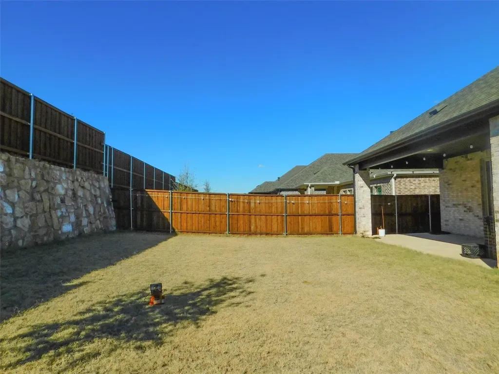 2457 Pinnacle Place Corinth TX 76210