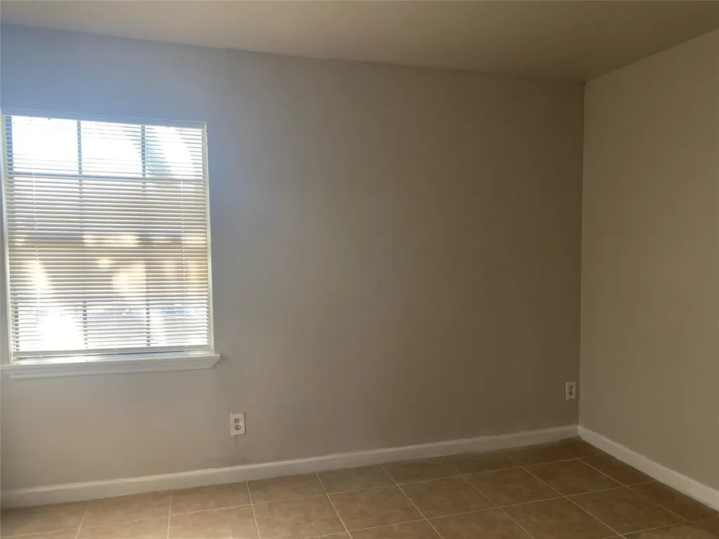 2425 Limestone Drive Arlington TX 76014