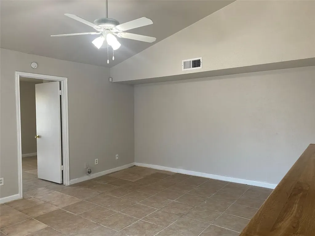 2425 Limestone Drive Arlington TX 76014