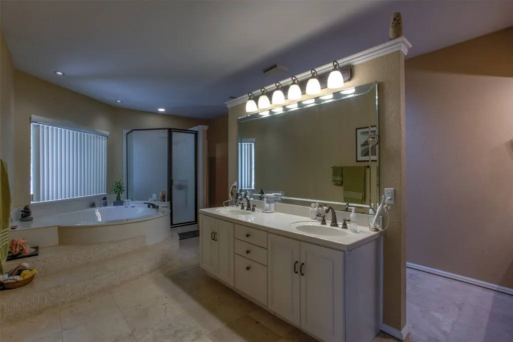 371 County Road 4874 Newark TX 76071