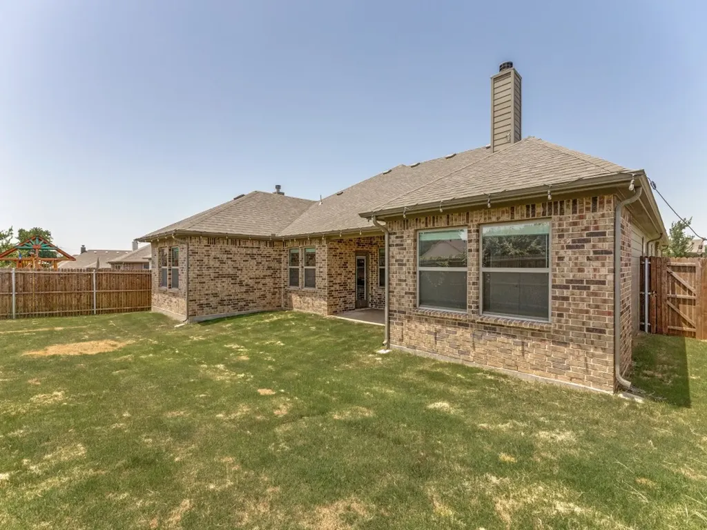 120 Rosemary Drive Azle TX 76020
