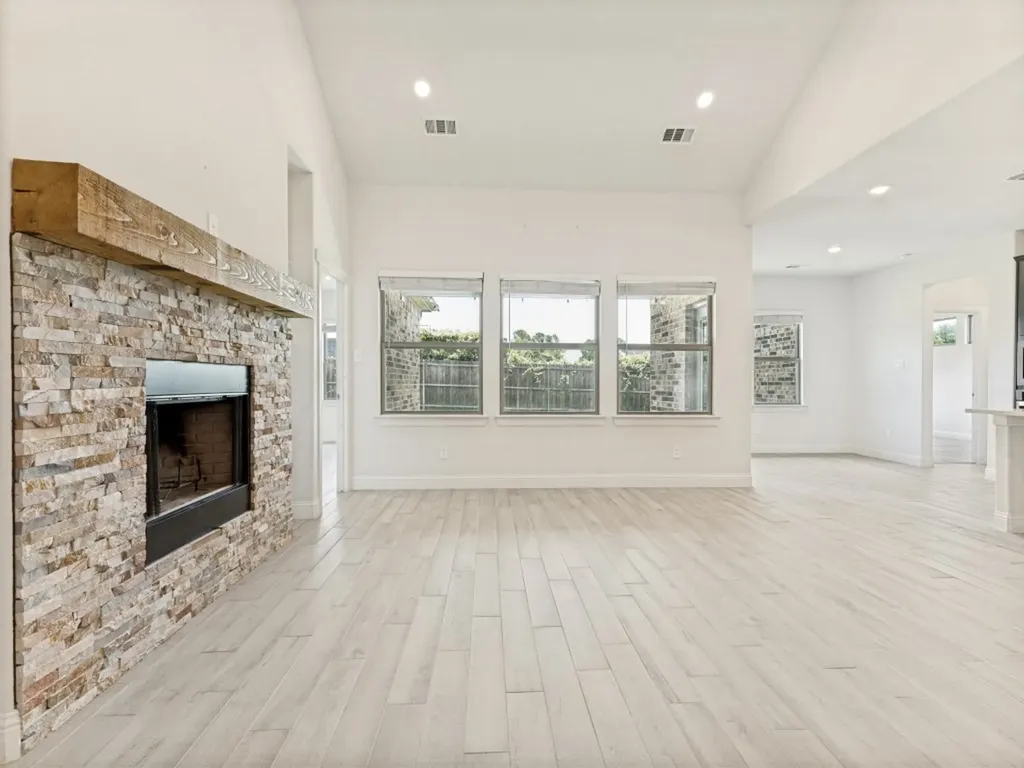 120 Rosemary Drive Azle TX 76020