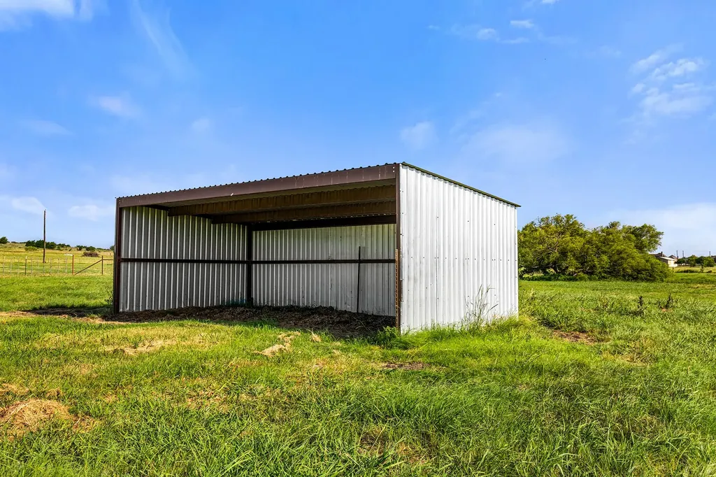 678 Gregory Street Weatherford TX 76087