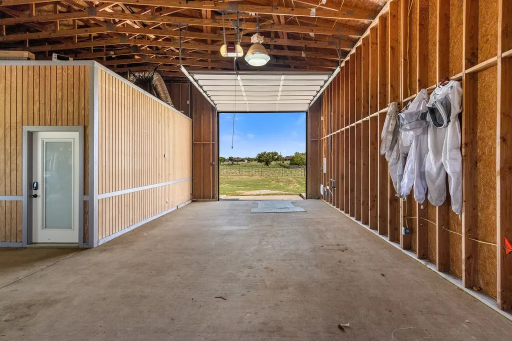 678 Gregory Street Weatherford TX 76087