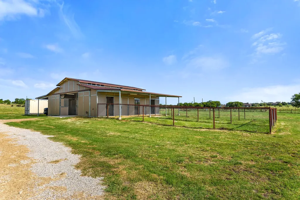 678 Gregory Street Weatherford TX 76087