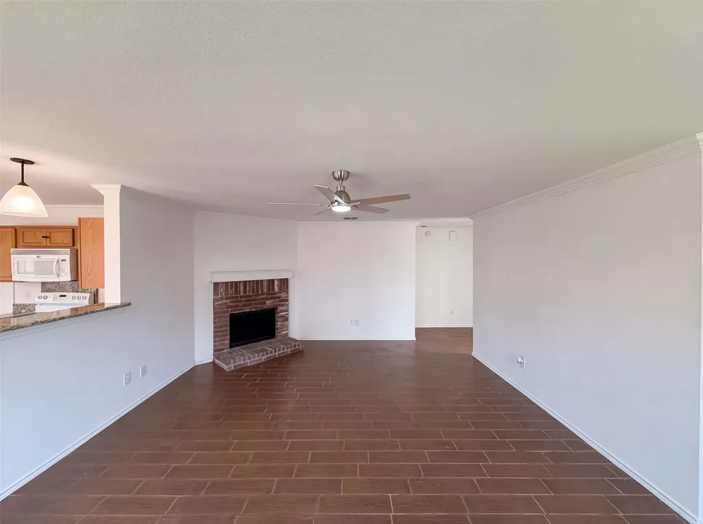 6200 St James Place Denton TX 76210