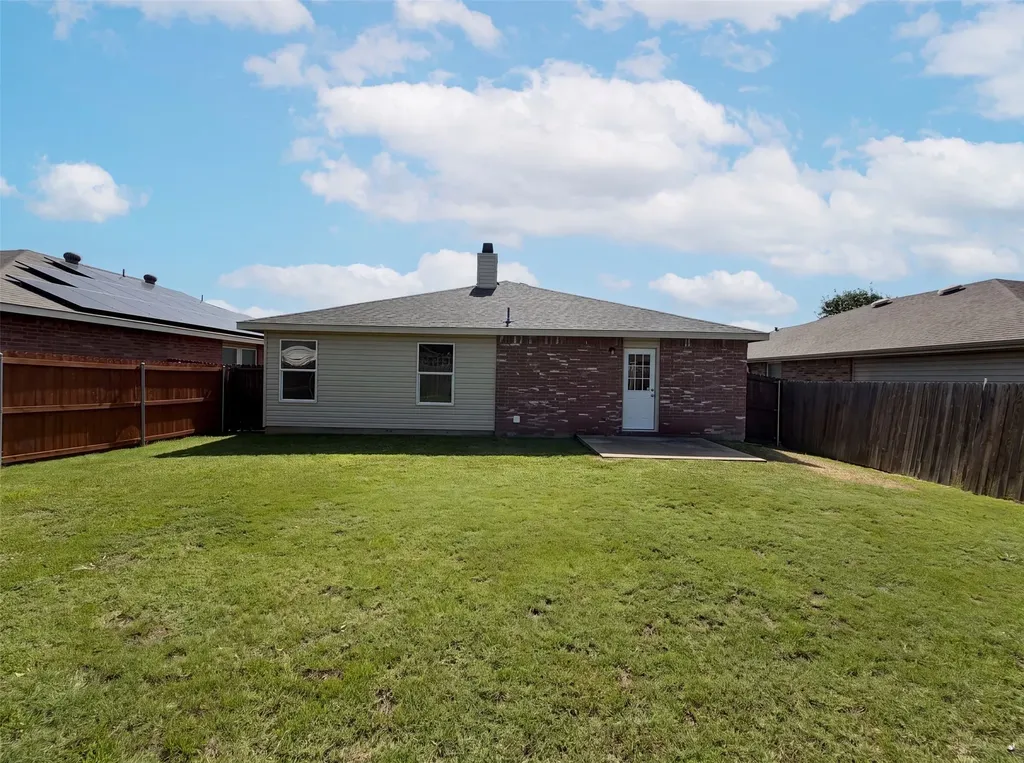 6200 St James Place Denton TX 76210