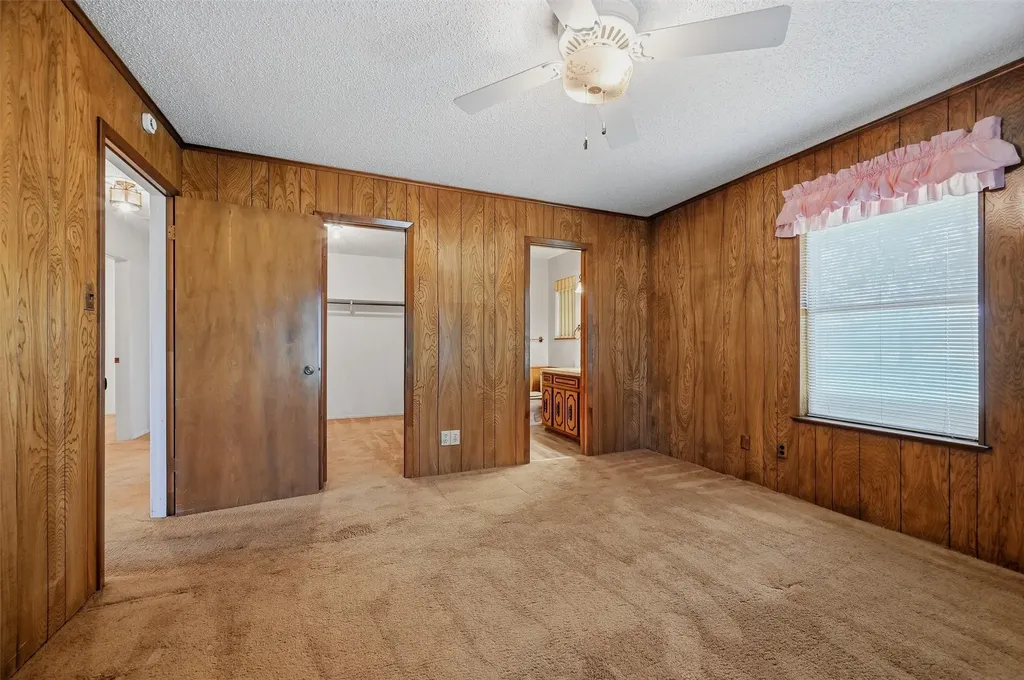 100 Mohican Trail Lake Kiowa TX 76240