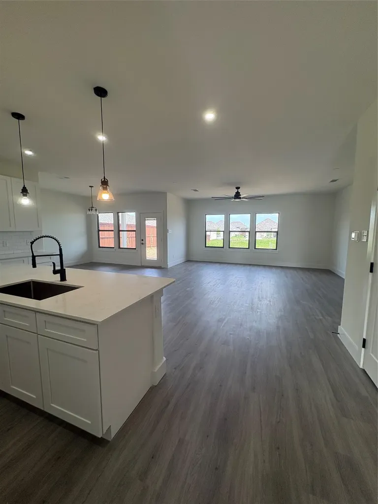 220 Reliance Road Godley TX 76044