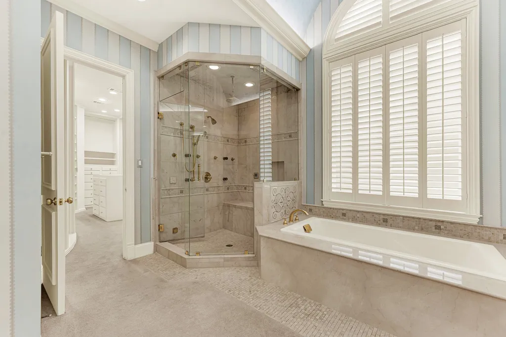 1608 Cliffview Drive Plano TX 75093