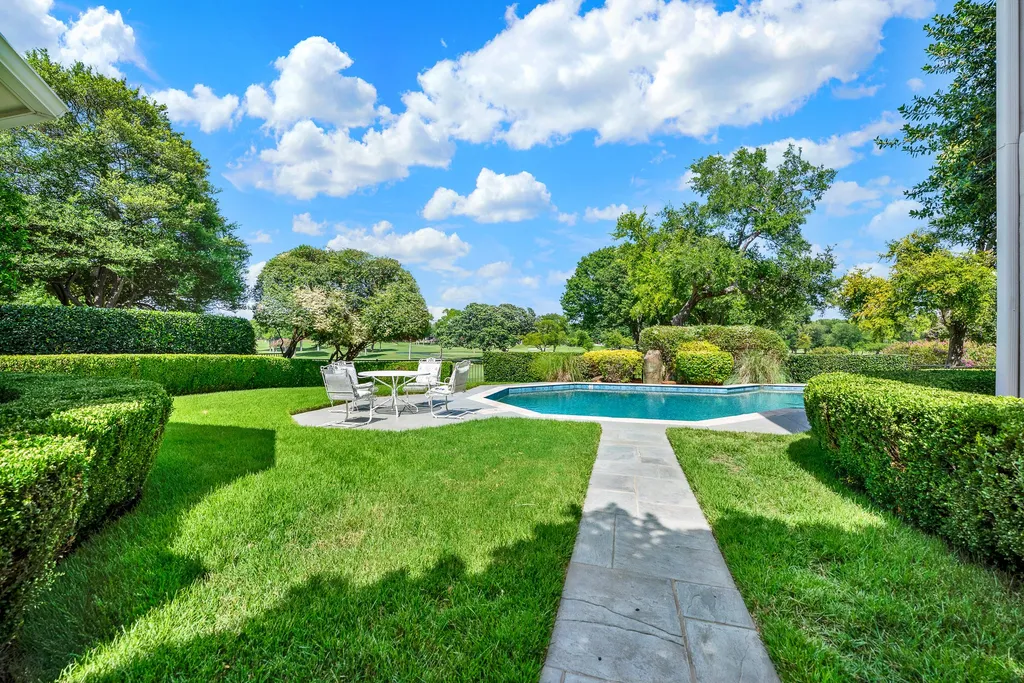 1608 Cliffview Drive Plano TX 75093