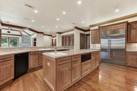 1608 Cliffview Drive Plano TX 75093