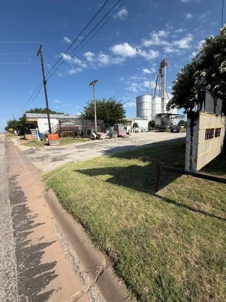 311 E Main Street Archer City TX 76351