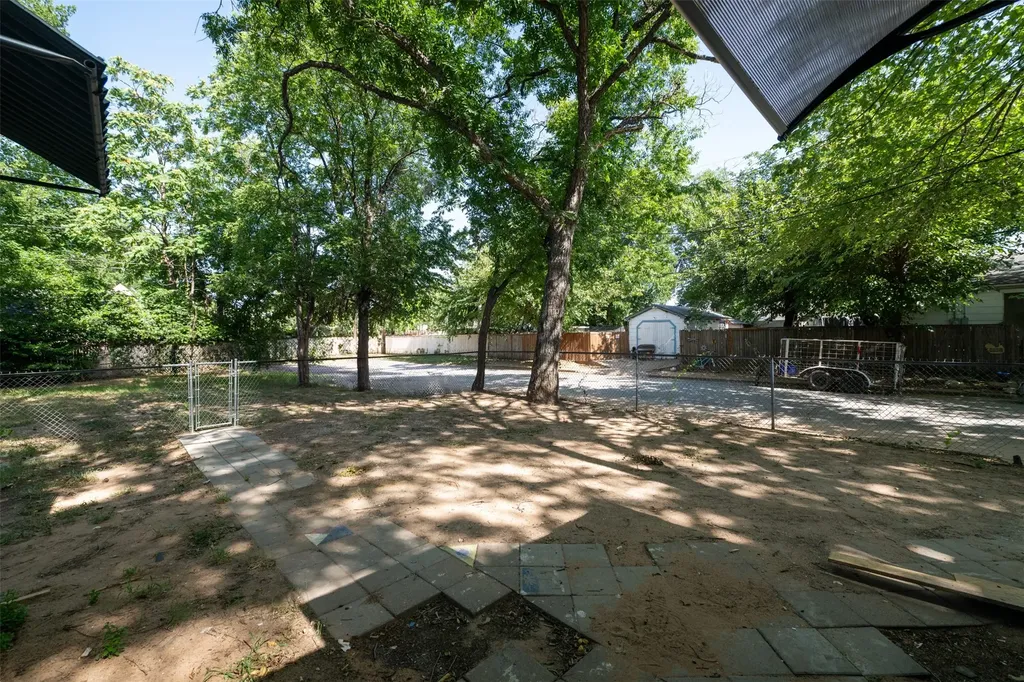 300 Emma Street Fort Worth TX 76111