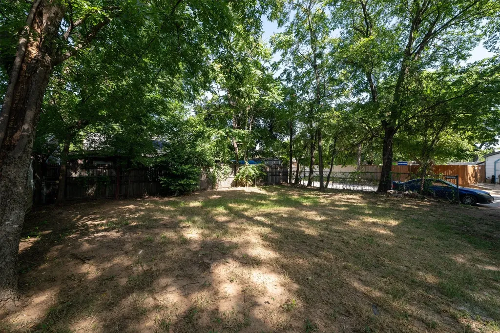 300 Emma Street Fort Worth TX 76111